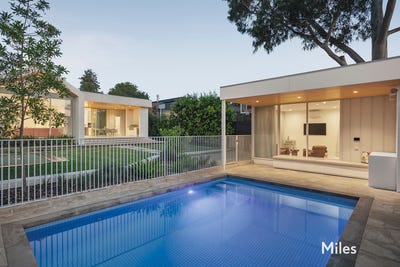 /international/au/19-magnolia-road-ivanhoe-vic-151032832/