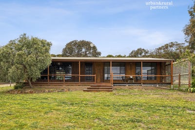 /international/au/29-min-oil-road-nepean-bay-sa-152612420/