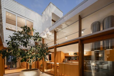 /international/au/18-pioneer-street-toowong-qld-150931220/