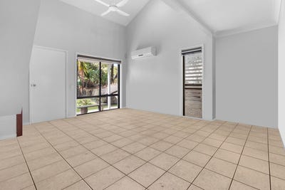 /international/au/101-2-gentian-drive-arundel-qld-151970660/