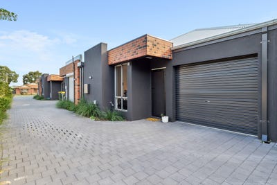 /international/au/5-2-wroxton-street-midland-wa-151322840/