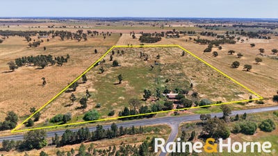 /international/au/4617-newell-highway-peak-hill-nsw-152676476/