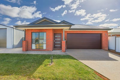 /international/au/17-kedmenec-drive-mildura-vic-151149316/