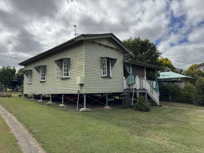 /international/au/39-kelvin-street-monto-qld-151067328/