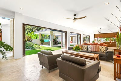 /international/au/2-2-12-reef-street-port-douglas-qld-152117412/