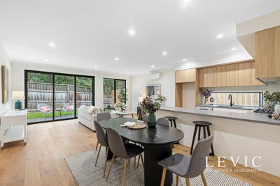 /international/au/2-108-brunswick-road-mitcham-vic-150883480/