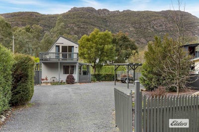 /international/au/229-grampians-road-halls-gap-vic-148423248/