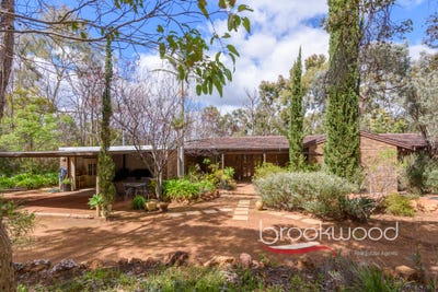 /international/au/240-colwyn-road-mount-helena-wa-152532396/