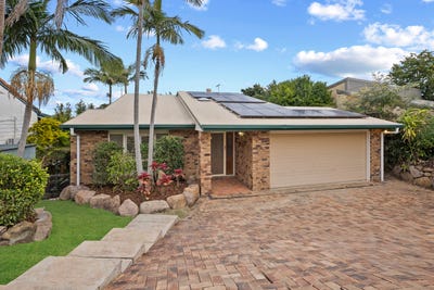 /international/au/13-acacia-street-everton-hills-qld-148665900/?lang=en