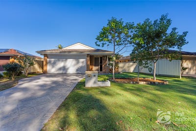 /international/au/42-mayers-drive-tuncurry-nsw-151150496/