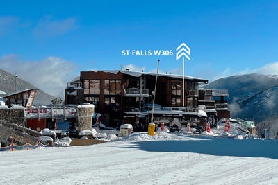 /international/au/w306-17-bogong-high-plains-road-falls-creek-vic-148373608/