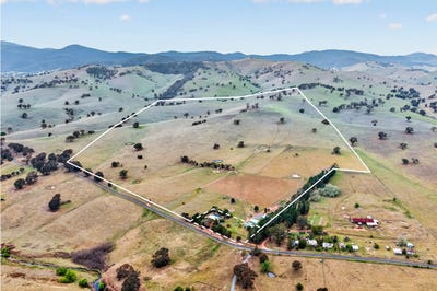 /international/au/484-542-little-river-road-ensay-north-vic-700427476/