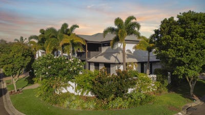 /international/au/24-cayman-place-kawana-island-qld-151379456/