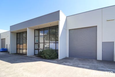 /international/au/5-14-latham-street-mornington-vic-505125928/