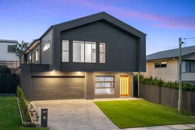 /international/au/5a-chirn-crescent-labrador-qld-151136692/