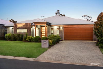 /international/au/35-mcgee-drive-kearneys-spring-qld-151510592/