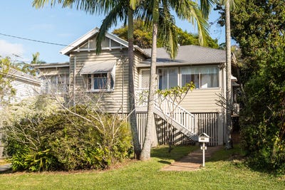 /international/au/48-dover-street-hawthorne-qld-151593052/