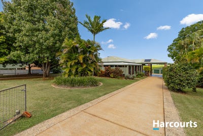 /international/au/4-macrossan-st-childers-qld-151135908/
