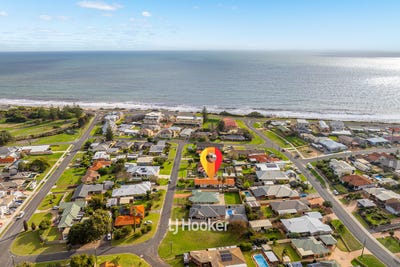 /international/au/10-cornell-crescent-south-bunbury-wa-148515848/