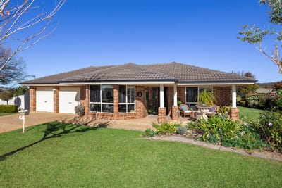 /international/au/8-talbot-place-tatton-nsw-151174260/