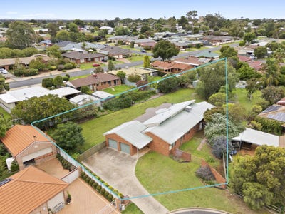 /international/au/5-bruce-court-corowa-nsw-150943132/