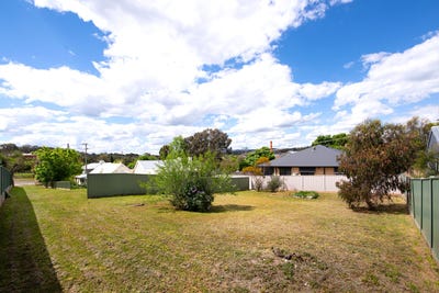 /international/au/6-finch-street-castlemaine-vic-204693316/