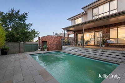 /international/au/5-hackett-street-pascoe-vale-south-vic-150931496/
