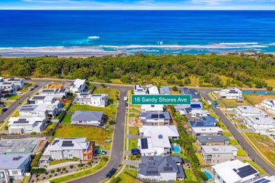 /international/au/16-sandy-shores-avenue-lake-cathie-nsw-150953264/