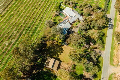 /international/au/650-pyke-road-tatura-east-vic-152412632/
