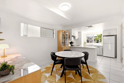 /international/au/14-99-bunya-road-everton-hills-qld-152267108/