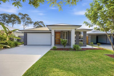 /international/au/13-galley-road-vincentia-nsw-151336820/