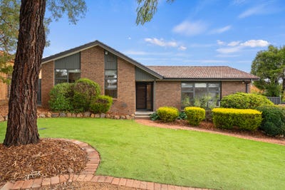 /international/au/10-illingworth-street-wanniassa-act-151441544/?lang=id