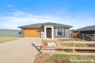 /international/au/22-elysium-boulevard-strathalbyn-sa-151587348/