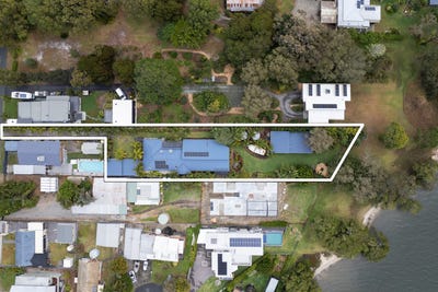 /international/au/28-bay-drive-jacobs-well-qld-152474524/