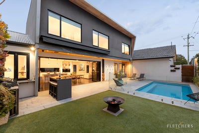 /international/au/135-through-road-camberwell-vic-148526044/?lang=id