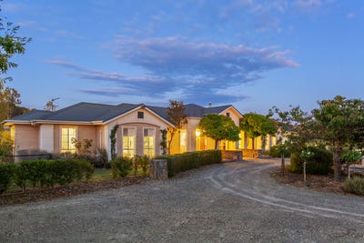 /international/au/209-glengyle-road-murrumbateman-nsw-700399092/