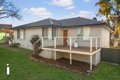 /international/au/6-hibiscus-crescent-rivett-act-151972516/