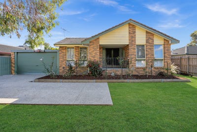 /international/au/9-goldfinch-court-carrum-downs-vic-151114104/
