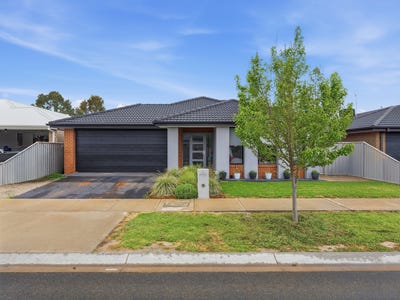 /international/au/33-senator-drive-benalla-vic-152528788/