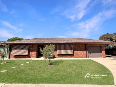 /international/au/unit-3-10-toms-drive-cobram-vic-150552192/