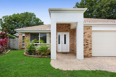 /international/au/23-hillsborough-close-robina-qld-151169996/