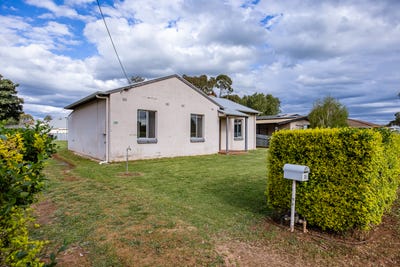 /international/au/35-portland-street-penola-sa-152536304/