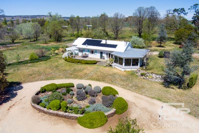 /international/au/232-red-range-road-glen-innes-nsw-700426908/