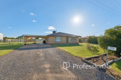 /international/au/399-gol-gol-north-road-gol-gol-nsw-700411196/
