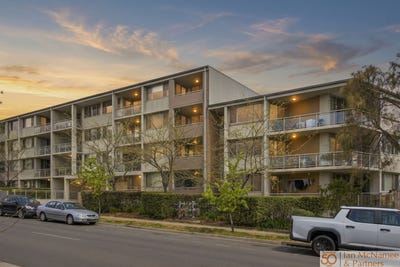 /international/au/40-39-43-crawford-street-queanbeyan-nsw-152435640/