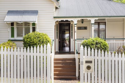 /international/au/11-frederick-street-newtown-qld-150943256/