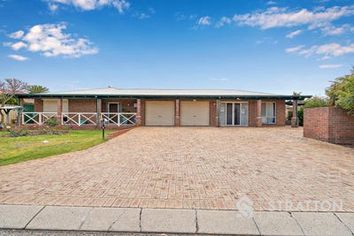/international/au/2-flametree-place-beechboro-wa-152475440/