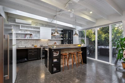 /international/au/17-leslie-street-winmalee-nsw-148261868/?lang=de