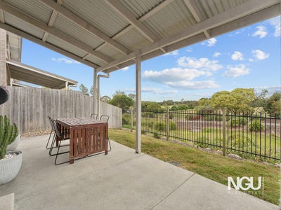 /international/au/94-6-44-clearwater-street-bethania-qld-152154924/