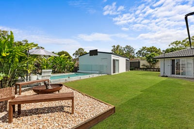 /international/au/5-woonara-street-capalaba-qld-150911080/